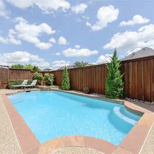 4 bed 2 bath 2,104 sq ft 10105 Hunter Run, Frisco, TX 75035