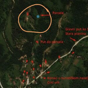 Building land in the village of Crni Vrh on Babin Zub