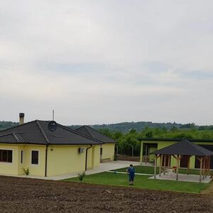 Fantastic 3.5 hectare estate, near Belgrade