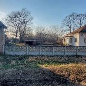 I am selling a plot in Lipe near Smederevo