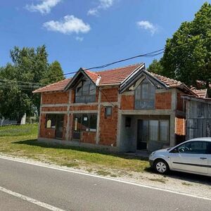 Cottage with office space on Lake Vlasin - ideal for vacatio