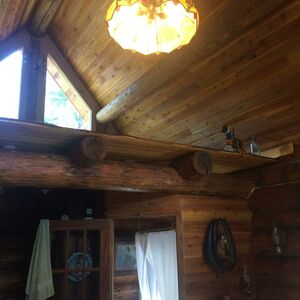 LUXURY LOG CABIN ESTATE IN NORTH IDAHO