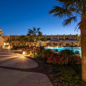 Modern Comfort in a Legendary Location – 2 BDR in Edge View 