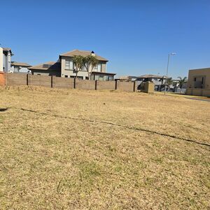 Stand in Zambesi Manor Lifestyle estate for sale