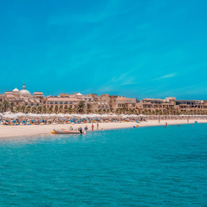 125m² Apartment with Private Garden & Garden View Veranda