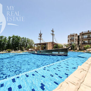 3 bedroom apartment Pool level with direct access 
