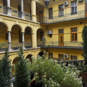 Newly Renovated Apartment for Sale on Bartók Béla út