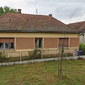 House in Döbrököz, Tolna