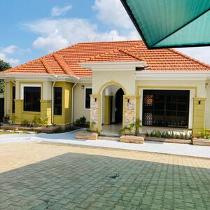 Luxury New House For Sale In Bwebajja Along Entebbe Road
