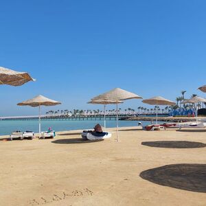 1BDR APARTMENT  SEA FRONT  - SCANDIC BEACH RESORT