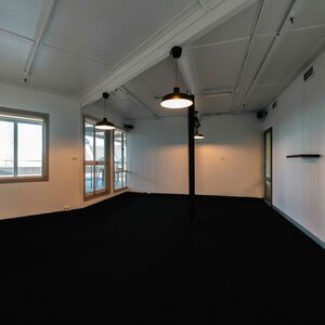 Private Office Space for 5-6 people - $500/week NEGOTIABLE