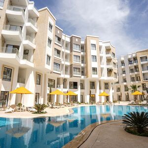 3BR Apartment Pool View