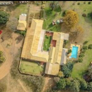 Urgent Sale 3.63ha Farm for sale -Hekpoort 