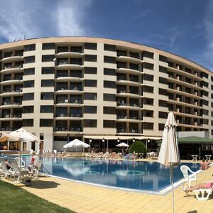 Spacious 1-Bedroom apartment in Poseidon, Sunny Beach