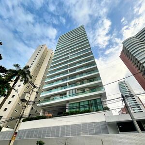 Exclusive Apartment in Meireles – High Floor