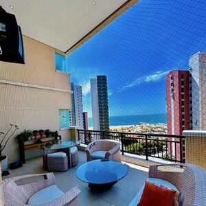 Exclusive 325m² apartment on a high floor with incredible oc