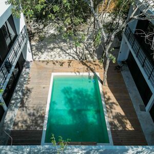 Newly Built 4-Apartment Complex by the beach