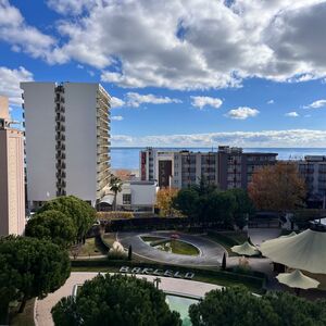 Apartment with View to Sea and Pool, Royal Beach Barceló