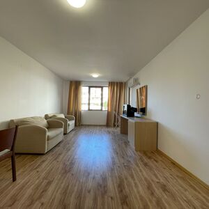  1-Bedroom Apartment with Pool View | Gardenia Hills