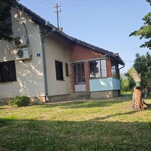 Weekend house with a view of Srem, Irig-Krušedol