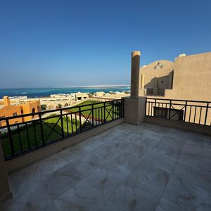 LUXURY 6 BEDROOM VILLA WITH SEA VIEW IN HURGHADA EGYPT