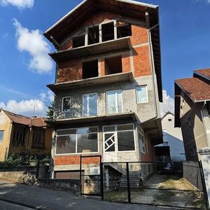House-building for sale, Sušica-Kragujevac
