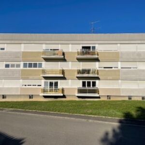 14 T-4 Apartments, all leased, hyper-center Cognac, France