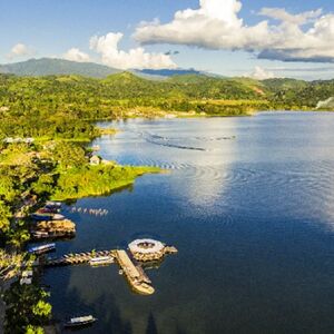 For Sale: 1.4has Land facing a lagoon in San Martín province