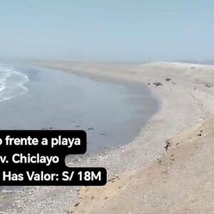 For Sale: 1000 has of beachfront land in Chiclayo province