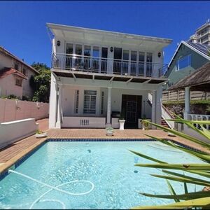 Stunning 3-Bedroom Townhouse for Sale in Musgrave– Rare Find