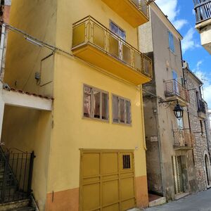 Townhouse for sale in Monteroduni - Ref.: AG188