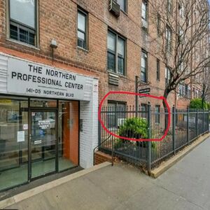Business office space 800 sf FOR SALE Flushing New York USA