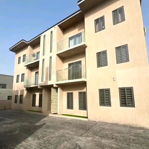 Executive 2-bedroom Smart apartment @ Adjriganor 
