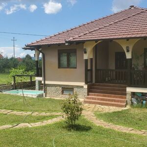 I am selling a house with a plantation in Žbevac-Bujanovac
