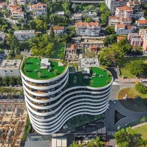 🌊 For Sale: Sea-View Studio in Budva – Royal Gardens 