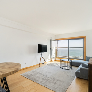 2-bedroom apartment for sale on Avenida Dom João II