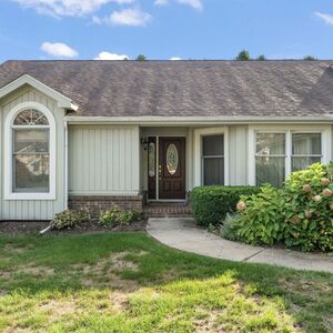 For Sale: $200,00 &bull; 4bed &bull; 2.5bath &bull; sqft &bull; 2,280