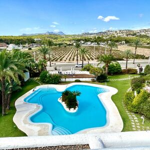 Luxury Penthouse with Private Pool and Solarium in Moraira &ndash;