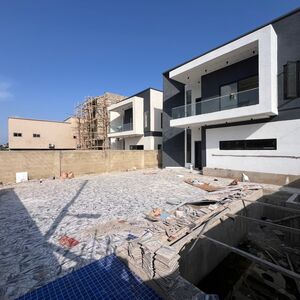 Ultra-modern 4-Bedroom Townhouse@ East Legon