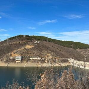 3500s.m old Building for investment near Dam