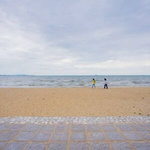 Beachfront Pool Villa &ndash; Jomtien, Pattaya, Thailand