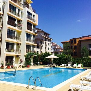 Pool view One bedroom apartment with 2 Bathrooms Amber Beach