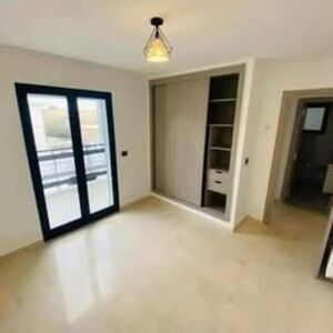 apartment saloon+2 bedrooms in La soukra