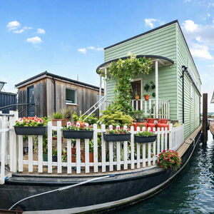 Unique Riverside Living on the Medway - Krysta &pound;250,000