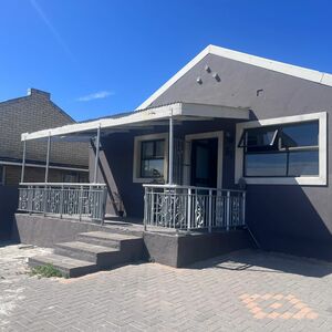 Spacious 3-Bedroom Home with Income Potential &ndash; Blue Downs (