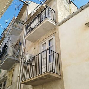 sh 858 town house, Caccamo, Sicily