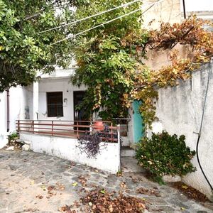  Renovation Property with Garden Plot - East Crete