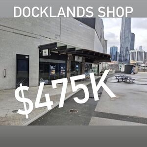 Commercial building for sale 