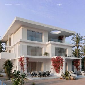 Beachfront 3-bedroom-Penthouse with sea view in Somabay