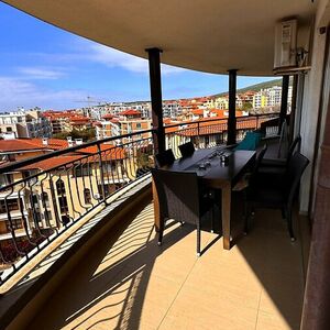 Sea and Pool View &ndash; Apartment with 3 Bedrooms, Royal Palm